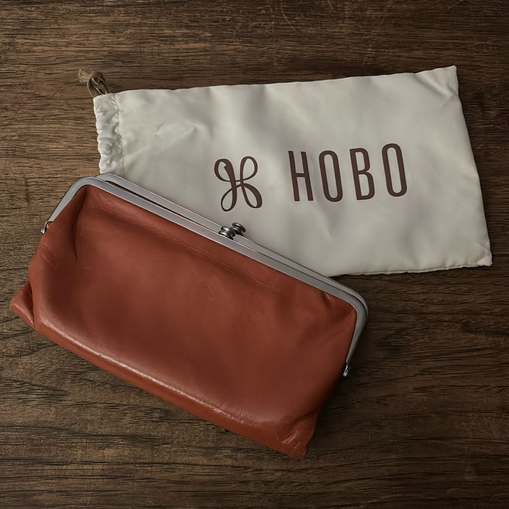 Hobo Brown Wallet, with dust bag! excellent condition
